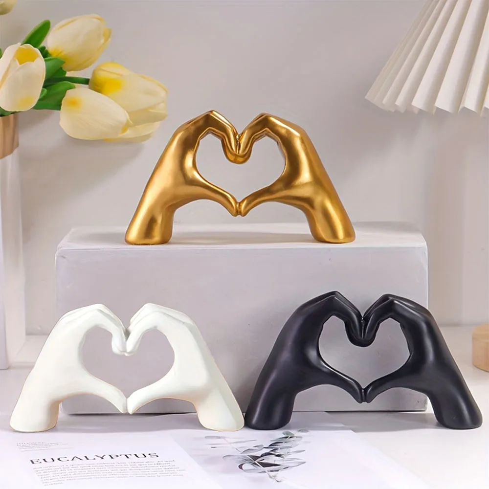 Resin Love Gesture Statues Scu - مراجعة Light Art And Craft وسعره